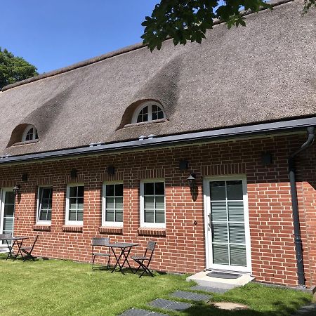 Ferienwohnungen Unter Den Eichen Stade Esterno foto